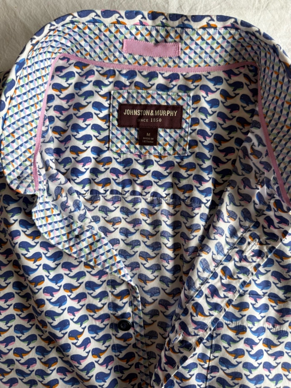 Johnston & Murphy Short Sleeve Button Down Whale Print shirt - medium